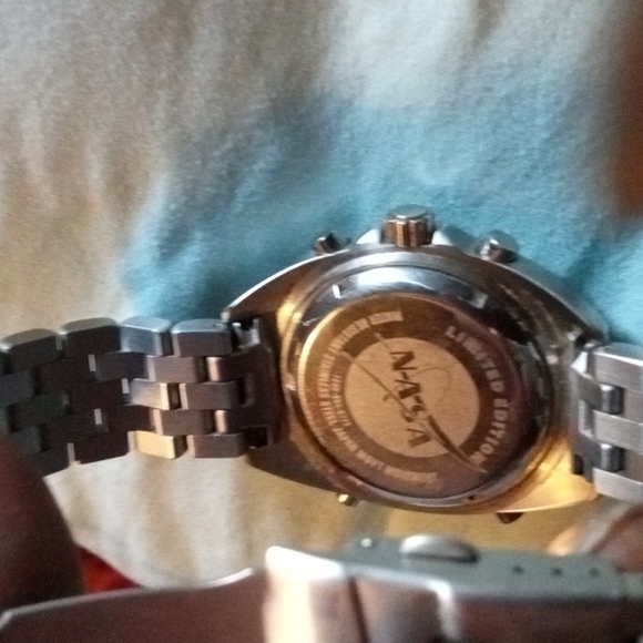 Watch - Picture 2 of 3